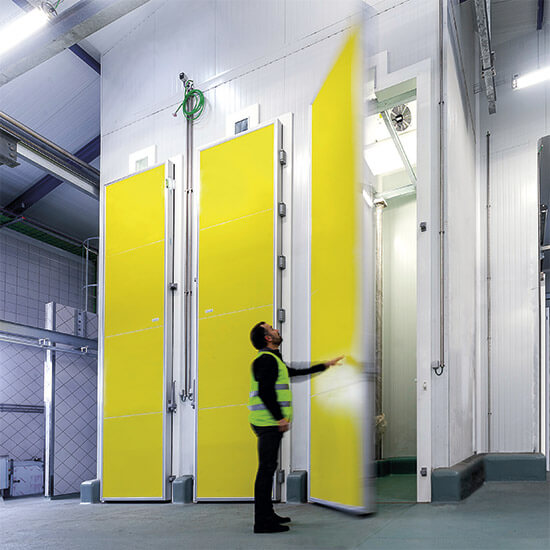 Midal Usi pivotante Portiso-puerta-industrial-refrigerada